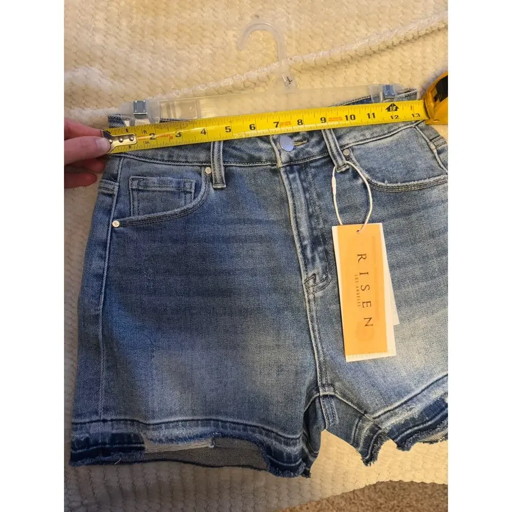 risen shorts Small